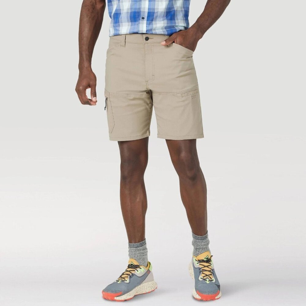30 - Wrangler Men's ATG 9in Relaxed Fit Utility Shorts - Brown
